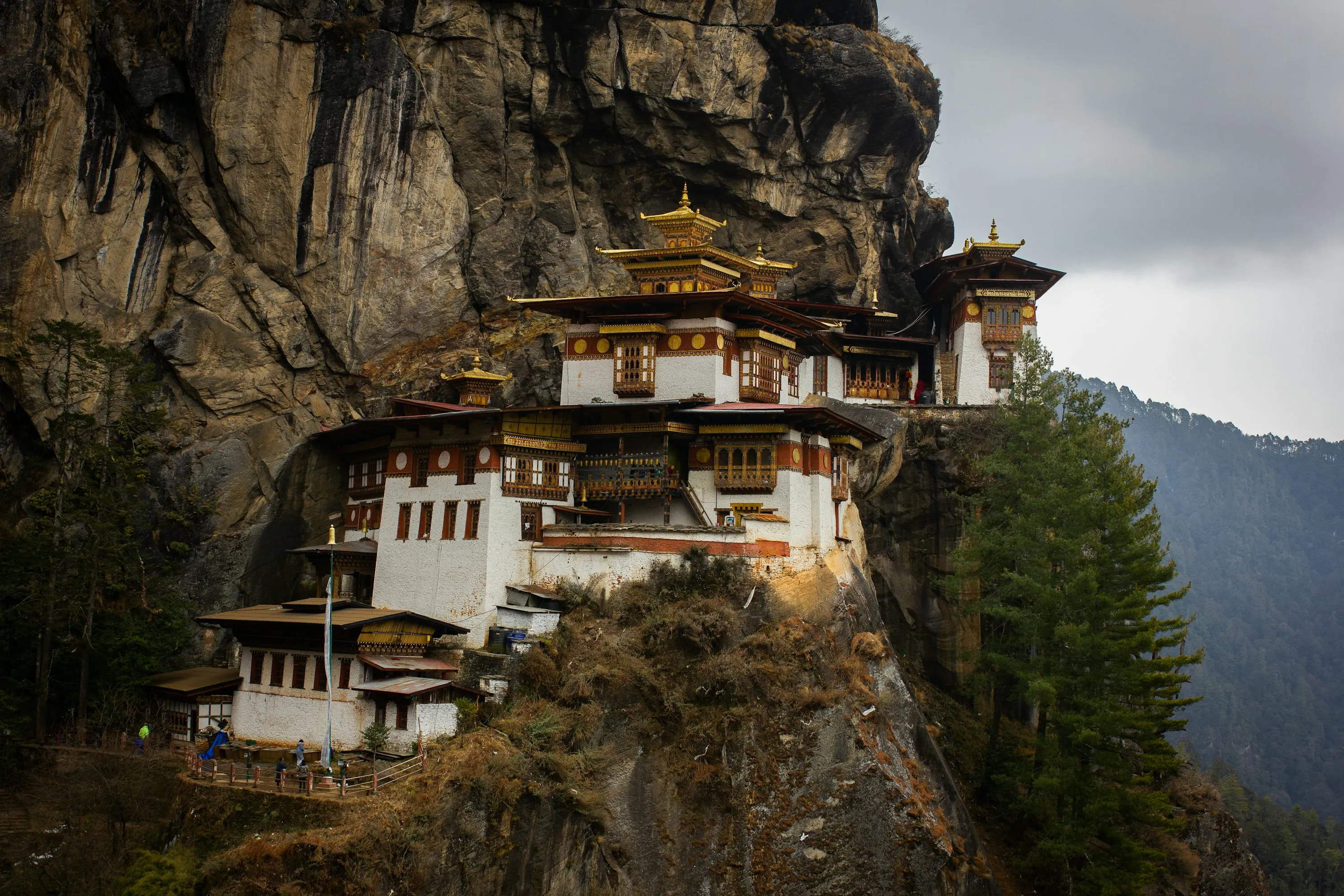 How to Travel to Bhutan from Canada (2025): A Complete Guide to Visa, SDF, Flights, & Itineraries