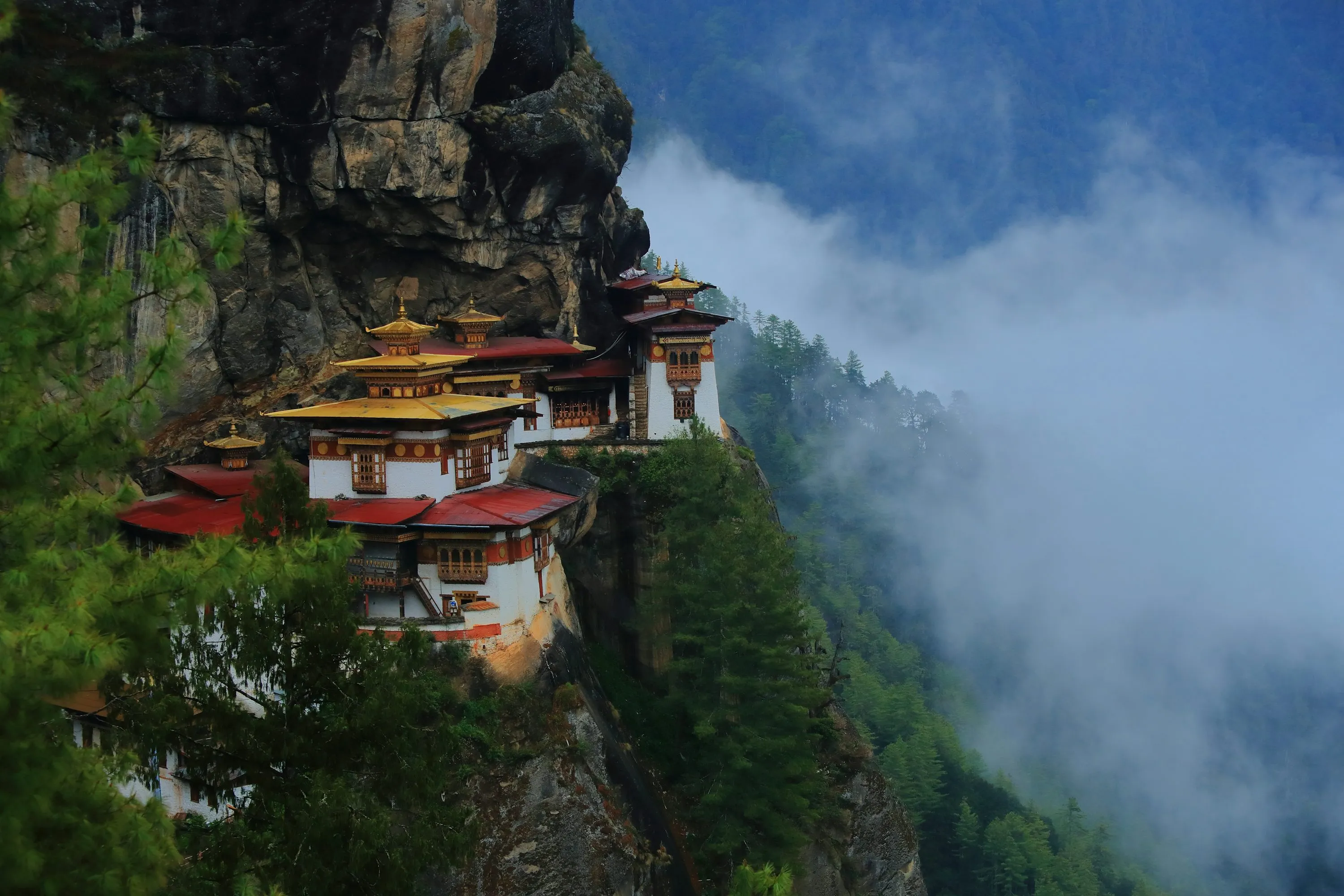 How to Travel to Bhutan from Laos (2026): A Complete Guide to Visa, SDF, Flights, & Itineraries